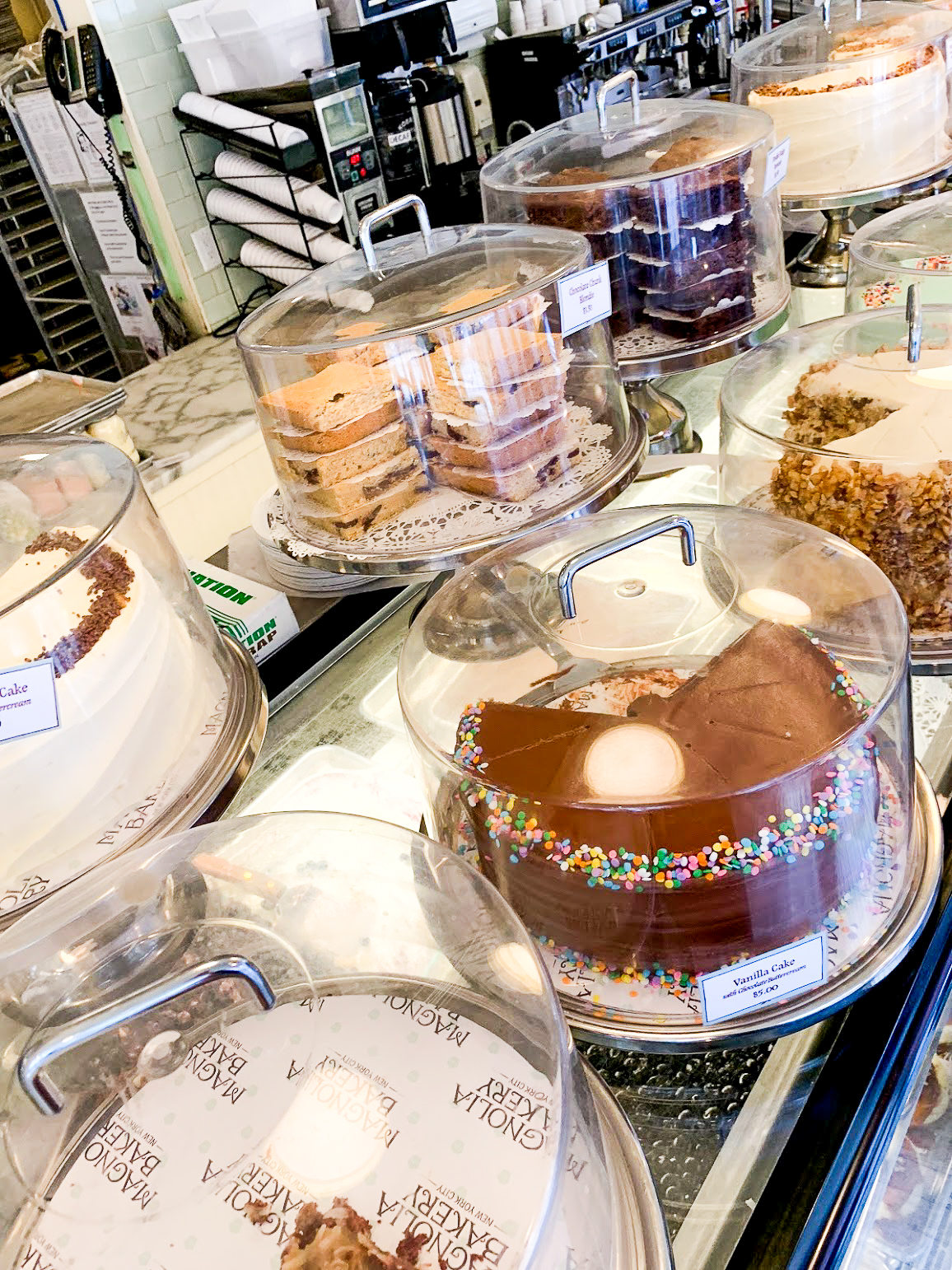 New York cakes in Magnolia bakery