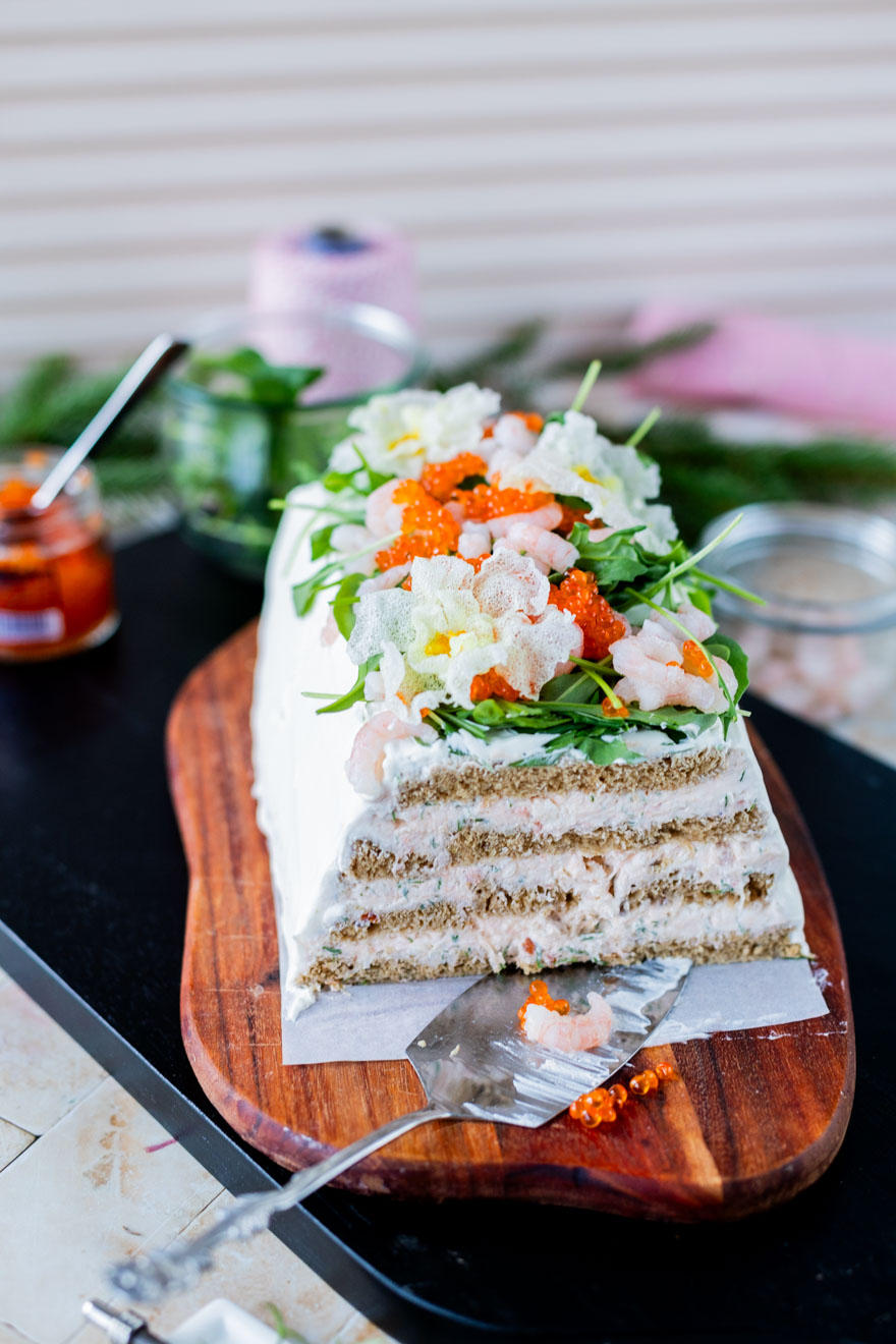 Katkarapuvoileipäkakku