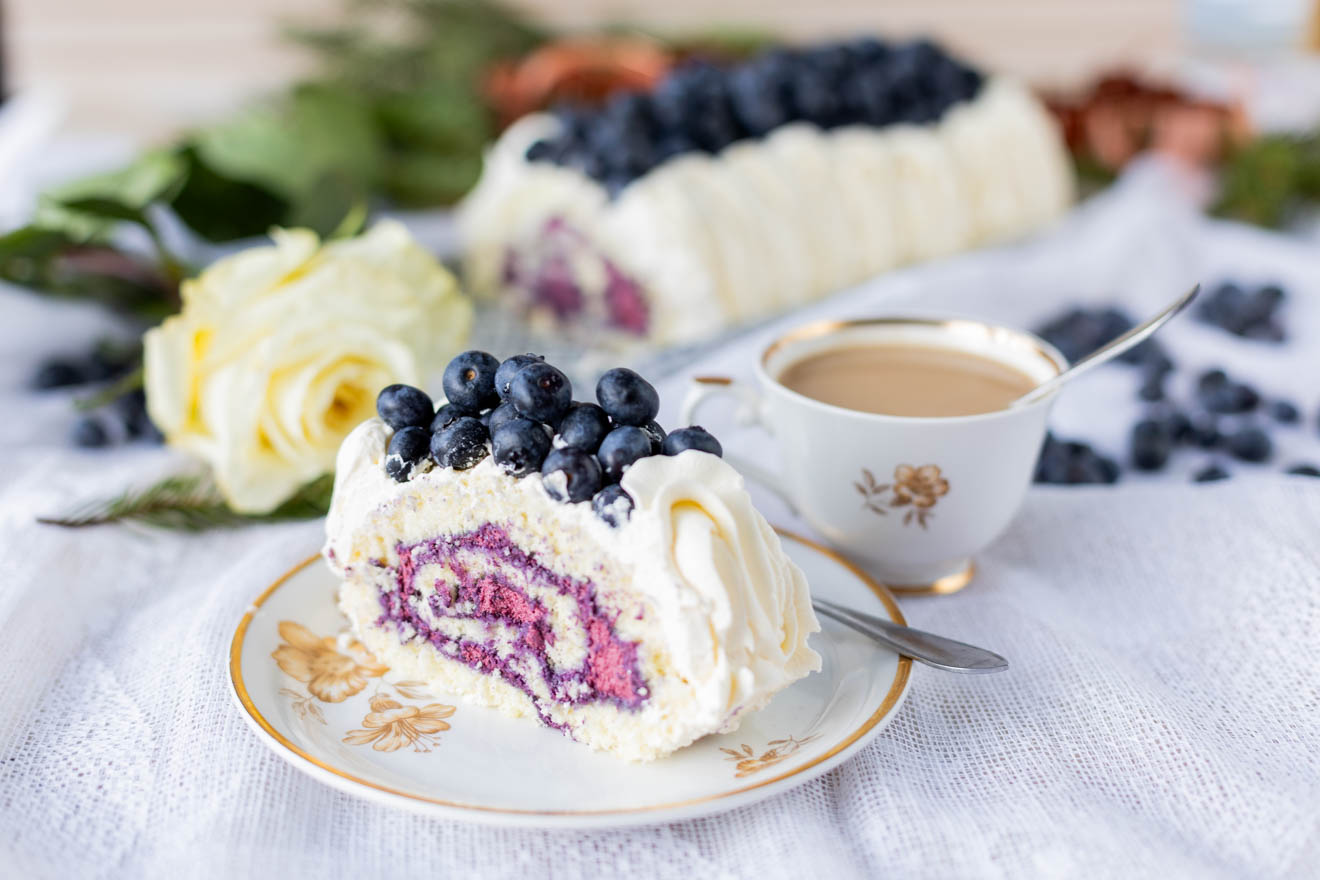 Mustikkakääretorttu