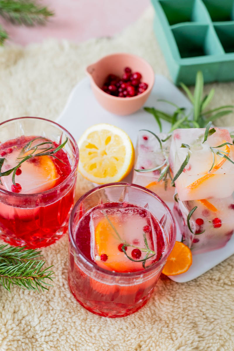 Jouluinen drinkki alkoholiton