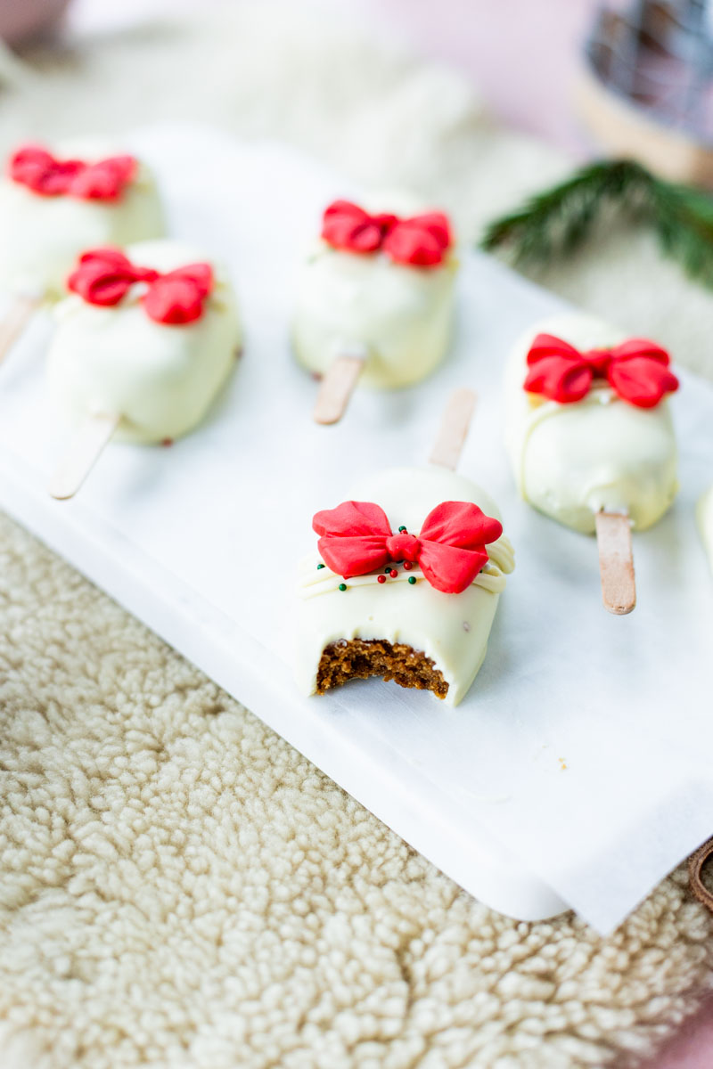 Jouluiset keksitikkarit