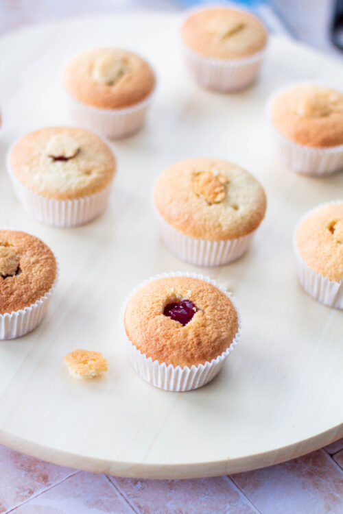 Täytetyt kuppikakut